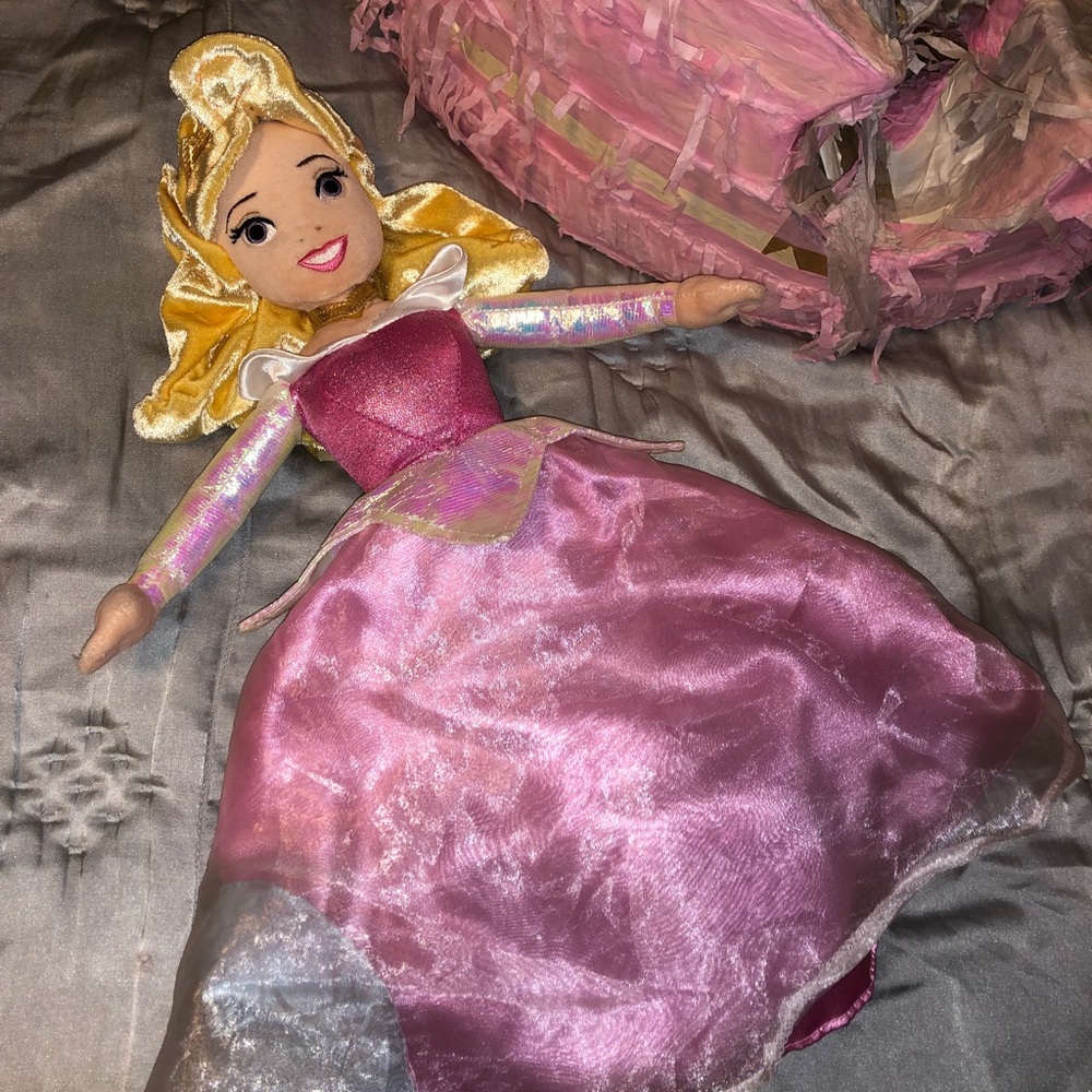 Disney Princess park dolls  Ariel and Aurora..